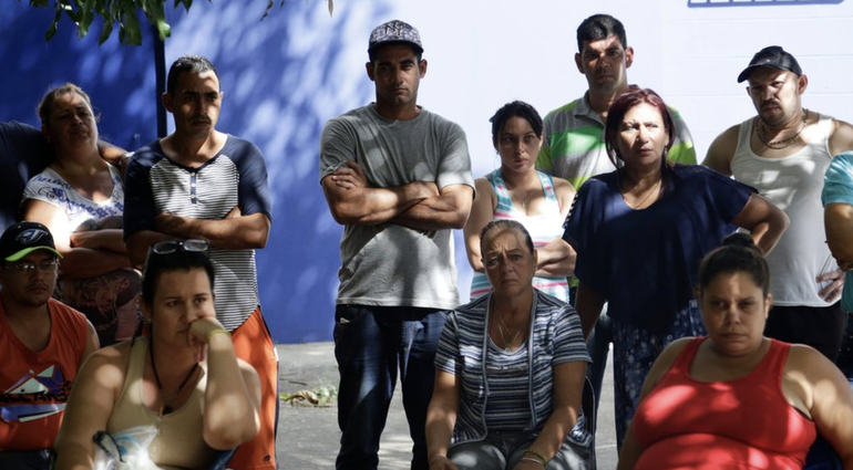 Localizan a 225 migrantes en una bodega en México entre ellos varios cubanos