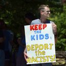 Asesora de Trump: A “nadie le gusta” separar a las familias