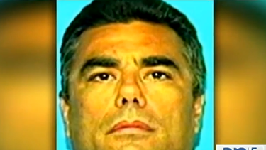 americateve | Al parecer el hombre tenía antecedentes criminales y la policía había sido llamada a la residencia con anterioridad.