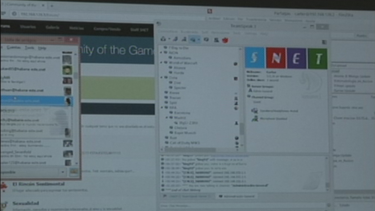 jovenes conectan red de computadoras en la habana