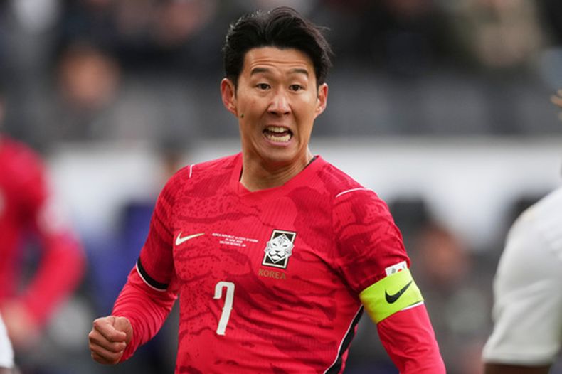ARCHIVO - El atacante surcoreano Son Heung-min durante el partido amistoso contra Costa de Marfil, el 28 de marzo de 2026, en Milton Keynes, Inglaterra. (AP Foto/Dave Shopland)