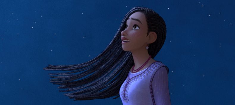 En esta imagen proporcionada por Disney, Asha con la voz de Ariana DeBose, en una escena de la película animada Wish. (Disney vía AP)