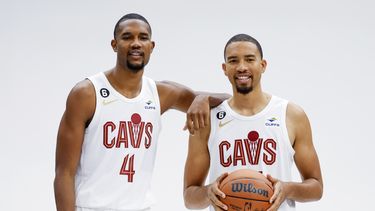 Mobley estará fuera varias semanas por un esguince