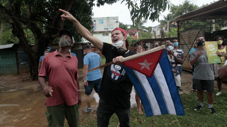 Francia ve con preocupación la situación en Cuba y pide que se garantice el derecho de manifestación