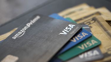 Cae crédito al consumo en EEUU por primera vez en 8 años