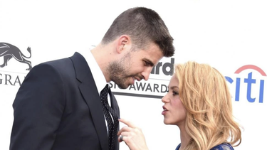 aseguran que la relacion entre shakira y gerard pique es muy tensa: solo pasara unos dias en miami
