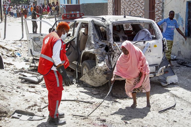 Vocero del gobierno de Somalia herido en explosión
