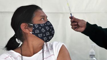 EEUU enviará vacunas AstraZeneca a México y Canadá