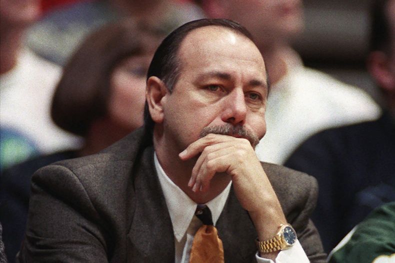 DEP-BAS FORD-DECESO