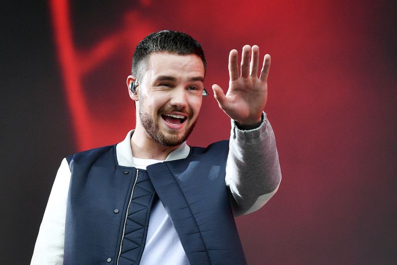 ARCHIVO - Liam Payne actúa durante el primer día de BBC Radio 1s Biggest Weekend en Singleton Park, en Swansea, Gales, el 26 de mayo de 2018. (Ben Birchall/PA via AP, archivo)