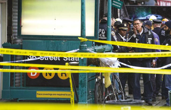 Vuelve violencia al Metro de Nueva York: Matan a tiros a hombre de origen mexicano