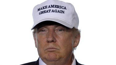trump dice en la frontera que los hispanos lo aman