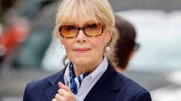 E. Jean Carroll, la escritora que acusó al presidente Donald Trump de violarla, en el tribunal en Nueva York el 6 de septiembre del 2024. (AP foto/Eduardo Munoz Alvarez)