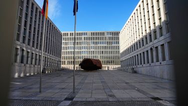 Una vista de la sede del Servicio Federal de Inteligencia de Alemania (Bundes Nachrichten Dienst), conocido como BND, en Berlín, Alemania, el miércoles 7 de octubre de 2026. (AP Foto/Markus Schreiber)