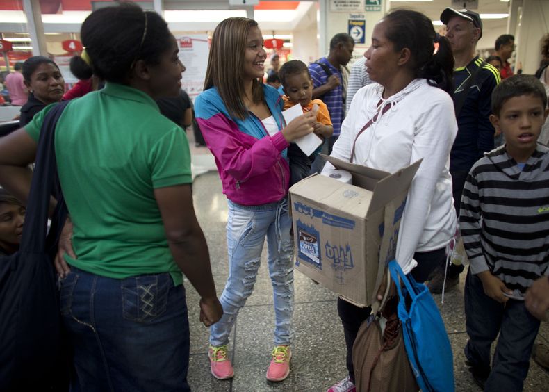REP-GEN_VENEZUELA-LA_VIDA_EN_UNA_FILA-15.jpg