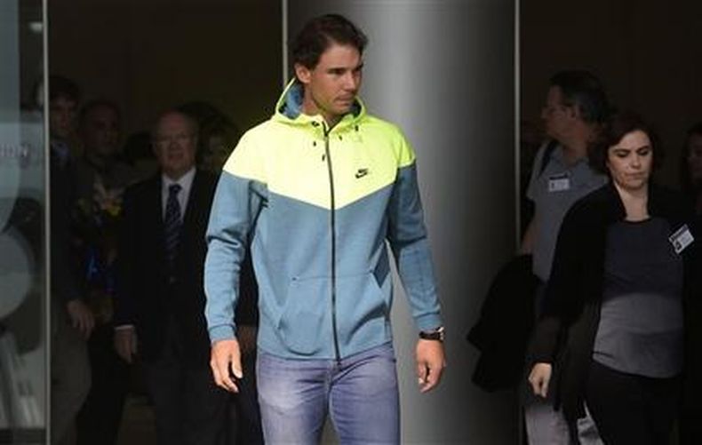 Rafael Nadal fue dado de alta de un hospital en Barcelona, dos días después de ser sometido a una operación para extirparle el apéndice.