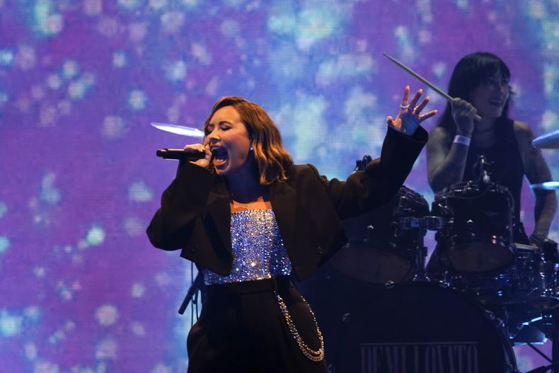 La cantante estadounidense Demi Lovato durante su concierto en el festival HERA HSBC en la Ciudad de México el sábado 24 de agosto de 2024. (Foto AP/Aurea Del Rosario)