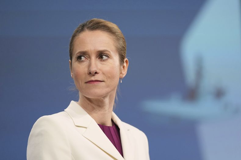 La jefa de política exterior de la Unión Europea, Kaja Kallas, habla durante una conferencia de prensa sobre el Libro Blanco sobre el Futuro de la Defensa Europea y el plan REARM Europe en la sede de la UE en Bruselas, el miércoles 19 de marzo de 2025. (AP foto/Virginia Mayo)