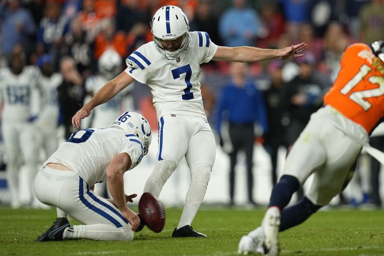 DEP-NFL COLTS-BRONCOS