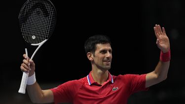 Djokovic vuelve a Australia a un año de que lo deportaron