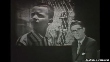 americateve | En la exhibición participó el propio protagonista, quien ante el público asistente reveló que había tenido una "genial infancia".