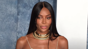 hollywood: a los 53 anos, naomi campbell volvio a ser madre