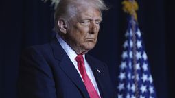 El presidente Donald Trump asiste al Desayuno Nacional de Oración en el Washington Hilton, el jueves 6 de febrero de 2025, en Washington. (AP Foto/Evan Vucci)