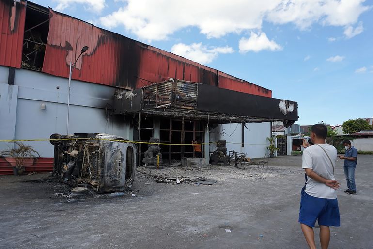 Indonesia: Incendio en centro nocturno deja 19 muertos