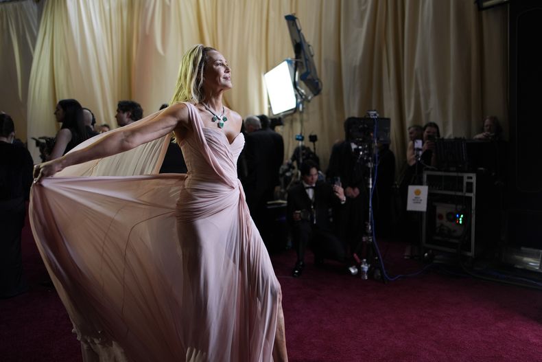 Connie Nielsen llega a los Premios Oscar, el 2 de marzo de 2025, en el Teatro Dolby, en Los Angeles. (AP Foto/John Locher)
