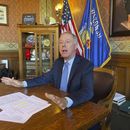 El presidente de la Asamblea de Wisconsin, Robin Vos, habla durante una entrevista con The Associated Press en el Capitolio estatal en Madison, Wisconsin, el 20 de diciembre de 2023. (Foto AP/Harm Venhuizen)