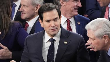 El secretario de Estado de Estados Unidos, Marco Rubio, llega antes del discurso del presidente de Estados Unidos, Donald Trump, en un pleno del Congreso en el Capitolio, Washington, el martes 4 de marzo de 2025. (AP Foto/Alex Brandon)
