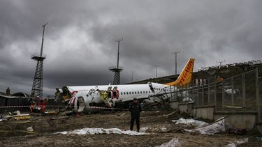 Pasajeros relatan vuelo inusual de avión turco accidentado