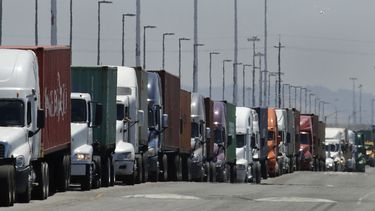 Economía de EEUU se contrajo 5% en el primer trimestre