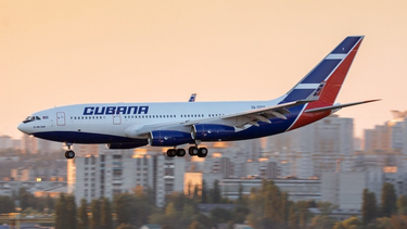 un vuelo de cubana de aviacion se ve obligado a retornar a madrid por problemas en un motor