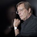 ARCHIVO - El director William Friedkin posa tras entrevistas de su película Killer Joe en Venecia, Italia, el 8 de septiembre de 2011. Friedkin, quien ganó el Oscar al mejor director por The French Connection, murió el lunes 7 de agosto de 2023, en Los Ángeles, dijo su esposa Sherry Lansing y uno de sus representantes. (Foto AP/Joel Ryan, archivo)