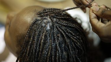 EEUU: Representantes prohíben discriminación por el cabello