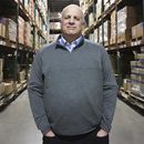 Rick Woldenberg, CEO de Learning Resources, en un almacén de la empresa en Vernon Hills, Illinois, el 11 de abril del 2025. (AP foto/Nam Y. Huh)