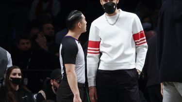 Simmons asegura que problemas iniciaron antes de la campaña