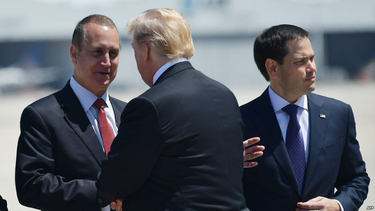 legisladores piden a trump que considere proceso contra raul castro