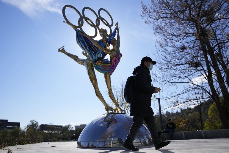 China tacha boicot olímpico de GBretaña, Canadá de farsa