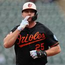 Pete Alonso de los Orioles de Baltimore recorre las bases tras batear un jonrón ante los Azulejos de Toronto, el miércoles 23 de septiembre de 2026, en Baltimore. (AP Foto/Stephanie Scarbrough)