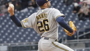 Cerveceros ganan a Piratas; Ashby lleva sin hit hasta la 6ta
