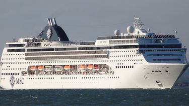 llega al puerto de la habana el crucero mas grande recibido hasta ahora en cuba