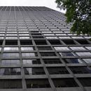 La foto del jueves 4 de mayo de 2023 muestra el edificio que alberga las oficinas de la NFL en Nueva York (AP Foto/Seth Wenig)