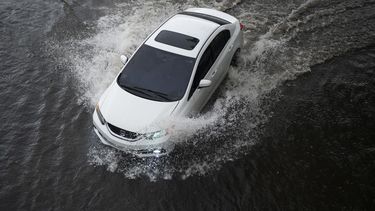 lluvias torrenciales ya han dejado sobre tres pulgadas de lluvia: hay advertencias de inundaciones