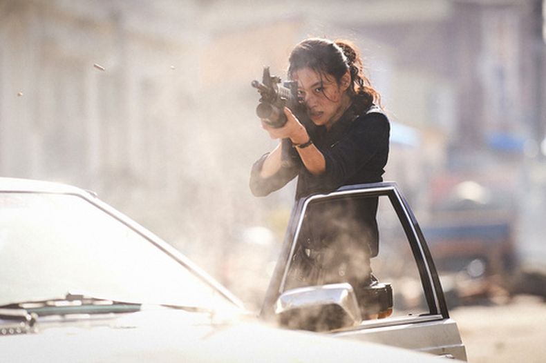 Esta imagen, difundida por Neon, muestra a Hoyeon en una escena de Hope. (Neon via AP)