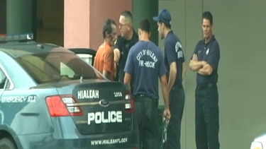 atrapan a un sujeto sospechoso de robar en una popular tienda de hialeah