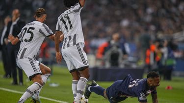 Investigan supuestos actos racistas de hinchas de la Juve