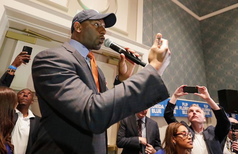 El ex candidato a gobernador Andrew Gillum en un evento en Orlando, Florida, el 7 de junio del 2019. (AP foto/John Raoux)