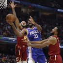 Doble doble de Embiid da a 76ers triunfo ante Cavs